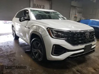 2024 Volkswagen Atlas SEL R-Line with VIN 1V2AE2CAXRC233383, listed as a Copart auction lot 51813245 with 3,333 mi miles and Salvage title. Bid and sale history available at DreamBid. Image 4.