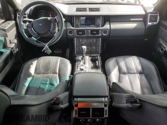 2012 Land Rover Range Rover SC z VIN SALMF1E43CA387569, wystawiony jako Copart lot #51148415 z przebiegiem 127 914 mil mil oraz Czysty tytuł • Clean title. Historia ofert i sprzedaży dostępna na DreamBid. Obrazek 8.