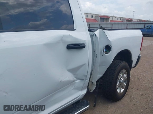 2024 Ram 2500 Big Horn with VIN 3C6UR5DL8RG266424, listed as a IAAI auction lot 42158248 with 20,422 mi miles. Bid and sale history available at carsss.com. Image 18.