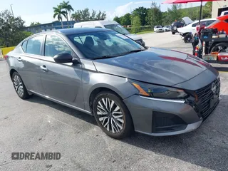 2024 Nissan Altima SV with VIN 1N4BL4DV7RN333265, listed as a IAAI auction lot 42739860 with 52,531 mi miles and . Bid and sale history available at DreamBid. Image 1.