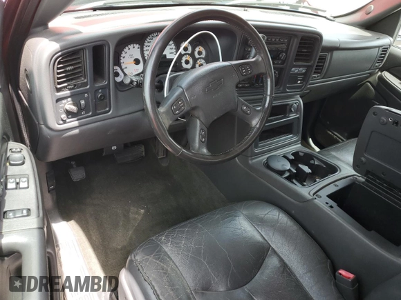 2004 Chevrolet Silverado SS z VIN 2GCEK19N641126491, wystawiony jako Copart lot #56732605 z przebiegiem 201 620 mil mil oraz Szkoda całkowita • Salvage title. Historia ofert i sprzedaży dostępna na DreamBid. Obrazek 8.
