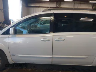 2006 Nissan Quest S Special Edition with VIN 5N1BV28U16N119101, listed as a IAAI auction lot 42110977 with 1 mi miles. Bid and sale history available at carsss.com. Image 14.
