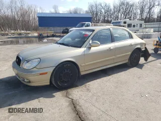 2002 Hyundai Sonata with VIN KMHWF25S42A656824, listed as a Copart auction lot 46411645 with 194,814 mi miles and Salvage Title. Bid and sale history available at carsss.com. Image 1.