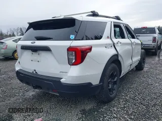 2022 Ford Explorer Timberline z VIN 1FMSK8JH8NGC38906, wystawiony jako IAAI lot #41620210 z przebiegiem 47 945 mil mil oraz . Historia ofert i sprzedaży dostępna na DreamBid. Obrazek 4.