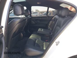 2015 BMW 5 Series 535i z VIN WBA5B1C51FD920568, wystawiony jako IAAI lot #42182520 z przebiegiem Nie podano mil oraz . Historia ofert i sprzedaży dostępna na DreamBid. Obrazek 8.