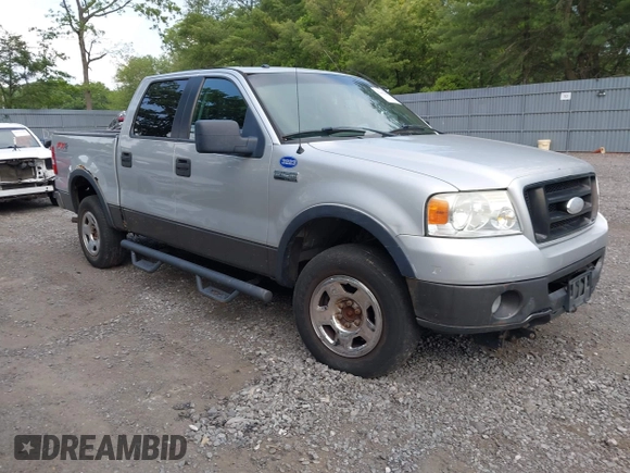2006 Ford F-150 XLT z VIN 1FTPW14556FA26172, wystawiony jako IAAI lot #42462628 z przebiegiem 281 844 mil mil oraz . Historia ofert i sprzedaży dostępna na DreamBid. Obrazek 1.