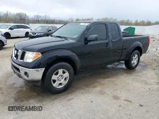 2008 Nissan Frontier SE z VIN 1N6AD06U98C433360, wystawiony jako Copart lot #51749535 z przebiegiem 174 798 mil mil oraz Nie do naprawy • Non repairable. Historia ofert i sprzedaży dostępna na DreamBid. Obrazek 1.