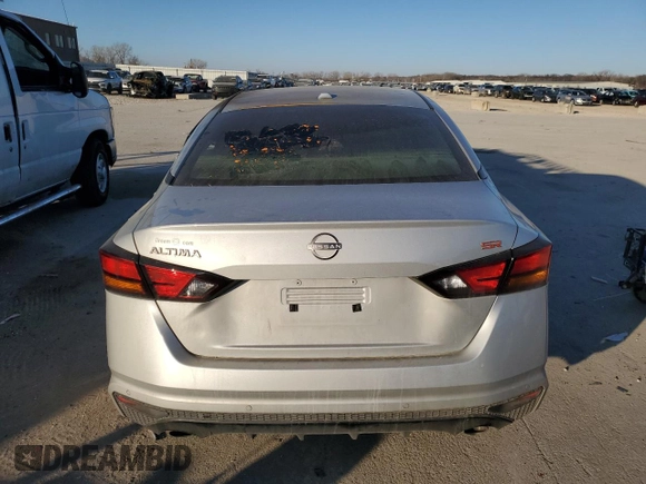 2024 Nissan Altima 2.5 SR with VIN 1N4BL4CVXRN368495, listed as a Copart auction lot 84713604 with 0 mi miles and Salvage Title. Bid and sale history available at carsss.com. Image 6.