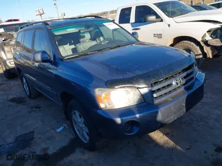 2006 Toyota Highlander with VIN JTEGP21A060112041, listed as a IAAI auction lot 41410457 with 237,645 mi miles. Bid and sale history available at carsss.com. Image 1.