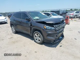 2023 Jeep Compass Sport z VIN 3C4NJDAN3PT515463, wystawiony jako IAAI lot #42279905 z przebiegiem 15 339 mil mil oraz . Historia ofert i sprzedaży dostępna na DreamBid. Obrazek 1.