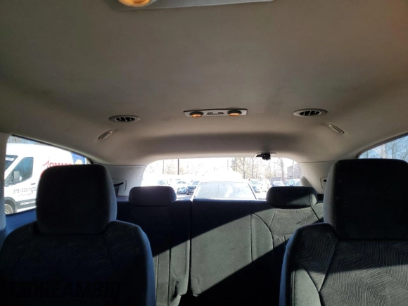 2011 Buick Enclave CX with VIN 5GAKVAED3BJ297226, listed as a Copart auction lot 42586185 with 131,892 mi miles and Salvage Title. Bid and sale history available at DreamBid. Image 10.