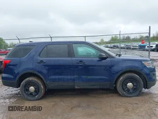 2017 Ford Police Interceptor Utility с VIN 1FM5K8ATOHGD67308, выставлен на аукционе IAAI как лот 42223876 с пробегом 131 878 миль миль и . История ставок и продаж доступна на DreamBid. Изображение 14.