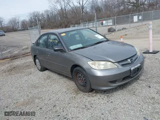 2005 Honda Civic Sdn LX SSRS with VIN 2HGES16675H616171, listed as a IAAI auction lot 41872570 with 218,081 mi miles. Bid and sale history available at carsss.com. Image 1.