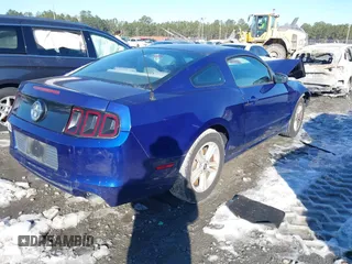 2014 Ford Mustang V6 with VIN 1ZVBP8AM6E5301075, listed as a IAAI auction lot 41427149 with 119,277 mi miles and . Bid and sale history available at carsss.com. Image 4.
