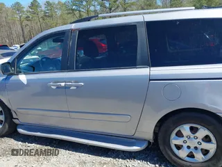 2009 Kia Sedona LX with VIN KNDMB233496315780, listed as a IAAI auction lot 41849241 with 174,224 mi miles. Bid and sale history available at carsss.com. Image 14.
