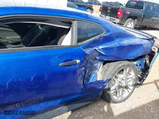 2017 Chevrolet Camaro ZL1 with VIN 1G1FK1R68H0173044, listed as a IAAI auction lot 41875813 with 76,326 mi miles. Bid and sale history available at carsss.com. Image 6.