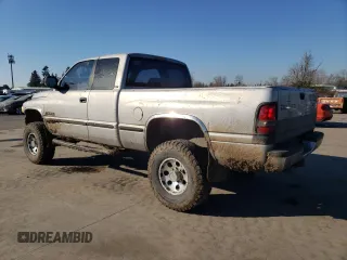 1998 Dodge Ram 2500 with VIN 3B7KF22D8WG102282, listed as a Copart auction lot 42704465 with 266,345 mi miles and Salvage Title. Bid and sale history available at carsss.com. Image 2.