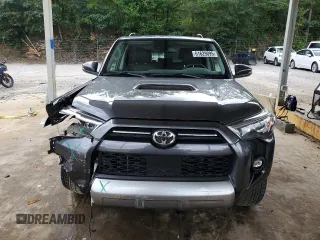 2023 Toyota 4Runner TRD Off Road Premium z VIN JTERU5JR8P6100209, wystawiony jako Copart lot #61629095 z przebiegiem 17 031 mil mil oraz Szkoda całkowita • Salvage title. Historia ofert i sprzedaży dostępna na DreamBid. Obrazek 5.