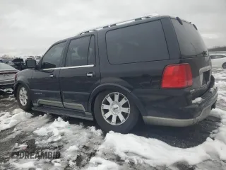 2003 Lincoln Navigator Luxury with VIN 5LMFU28R23LJ37854, listed as a Copart auction lot 44633175 with 232,104 mi miles and Salvage Title. Bid and sale history available at carsss.com. Image 2.