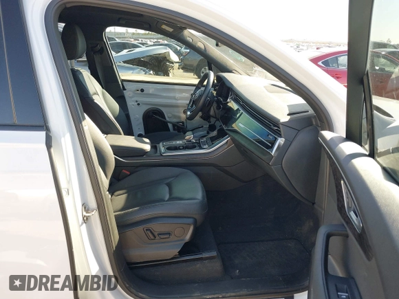 2021 Audi Q7 Premium Plus with VIN WA1LXAF7XMD032806, listed as a IAAI auction lot 41316768 with 47,032 mi miles and . Bid and sale history available at DreamBid. Image 5.