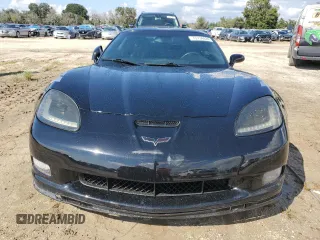 2011 Chevrolet Corvette Z16 Grand Sport 3LT z VIN 1G1YW2DW6B5103238, wystawiony jako Copart lot #73734824 z przebiegiem Nie podano mil oraz Nie do naprawy • Non repairable. Historia ofert i sprzedaży dostępna na DreamBid. Obrazek 5.