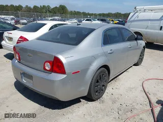 2008 Chevrolet Malibu LT w/1LT with VIN 1G1ZH57B08F250165, listed as a IAAI auction lot 41784650 with 200,156 mi miles. Bid and sale history available at carsss.com. Image 4.