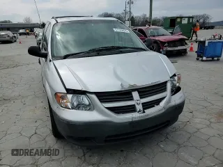 2005 Dodge Caravan SE with VIN 1D4GP25B55B344387, listed as a Copart auction lot 51122075 with 206,971 mi miles and Salvage title. Bid and sale history available at DreamBid. Image 12.