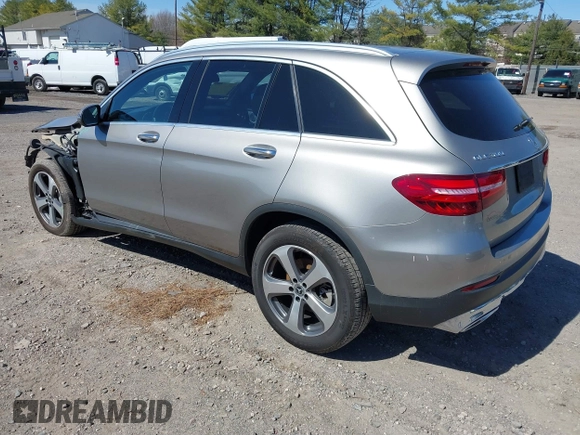 2019 Mercedes-Benz GLC 300 z VIN WDC0G4KB1KV128569, wystawiony jako IAAI lot #41822156 z przebiegiem 60 144 mil mil oraz . Historia ofert i sprzedaży dostępna na DreamBid. Obrazek 3.