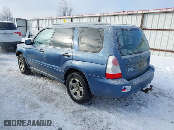 2007 Subaru Forester X with VIN JF1SG63697G718015, listed as a IAAI auction lot 41560187 with 209,572 mi miles. Bid and sale history available at carsss.com. Image 3.