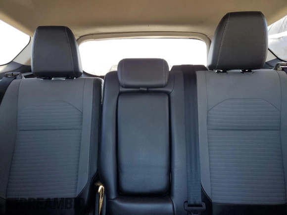 2017 Ford Escape SE with VIN 1FMCU9GD1HUC70739, listed as a Copart auction lot 46060905 with 127,041 mi miles and Clean Title. Bid and sale history available at DreamBid. Image 10.