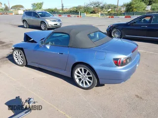 2006 Honda S2000 z VIN JHMAP21486S001776, wystawiony jako IAAI lot #41892551 z przebiegiem 125 537 mil mil oraz . Historia ofert i sprzedaży dostępna na DreamBid. Obrazek 3.