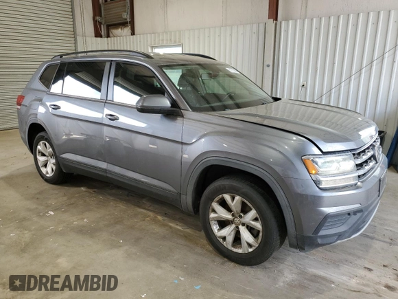 2020 Volkswagen Atlas S with VIN 1V2AP2CA1LC500198, listed as a Copart auction lot 50720885 with 97,160 mi miles and Salvage title. Bid and sale history available at DreamBid. Image 4.