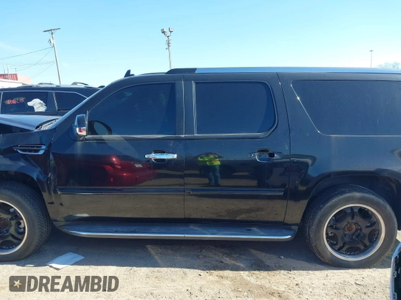 2013 Cadillac Escalade ESV Luxury with VIN 1GYS3HEF4DR156436, listed as a IAAI auction lot 41485801 with 179,010 mi miles and . Bid and sale history available at DreamBid. Image 14.