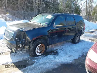 2007 GMC Yukon SLT with VIN 1GKFK13077R123021, listed as a IAAI auction lot 41603180 with 247,945 mi miles. Bid and sale history available at carsss.com. Image 17.