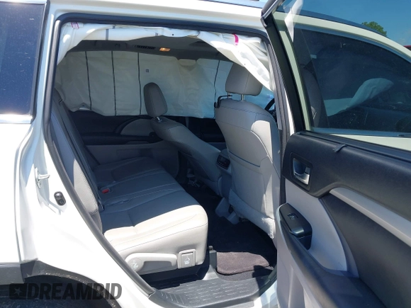 2016 Toyota Highlander XLE z VIN 5TDKKRFHXGS132954, wystawiony jako IAAI lot #42288224 z przebiegiem 153 448 mil mil oraz . Historia ofert i sprzedaży dostępna na DreamBid. Obrazek 8.