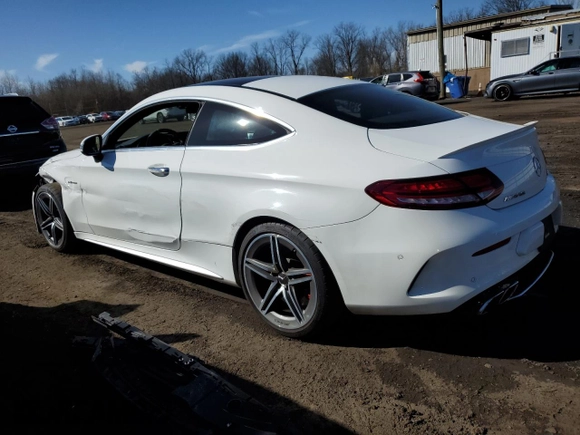 2019 Mercedes-Benz C 63 S AMG with VIN WDDWJ8HB5KF855455, listed as a Copart auction lot 49669255 with 35,982 mi miles and Salvage title. Bid and sale history available at DreamBid. Image 2.
