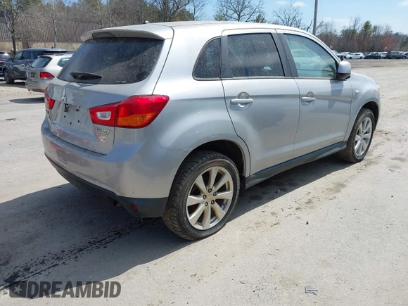 2014 Mitsubishi Outlander Sport ES with VIN 4A4AR3AU9EE001017, listed as a IAAI auction lot 41972458 with 58,040 mi miles. Bid and sale history available at carsss.com. Image 4.