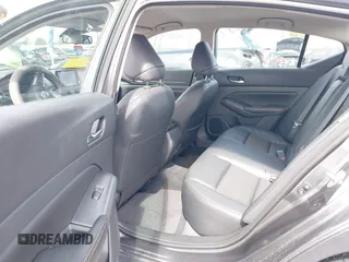 2022 Nissan Altima 2.5 SR with VIN 1N4BL4CV7NN421311, listed as a IAAI auction lot 41776437 with 39,049 mi miles. Bid and sale history available at carsss.com. Image 8.