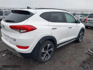2018 Hyundai Tucson Value with VIN KM8J3CA2XJU646262, listed as a IAAI auction lot 41955929 with 1 mi miles. Bid and sale history available at carsss.com. Image 4.