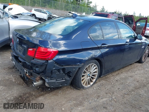 2011 BMW 5 Series 535i z VIN WBAFR7C52BC602798, wystawiony jako IAAI lot #42268270 z przebiegiem 149 249 mil mil oraz . Historia ofert i sprzedaży dostępna na DreamBid. Obrazek 4.