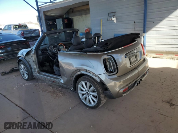 2019 MINI Convertible Cooper S с VIN WMWWG9C54K3E40225, выставлен на аукционе Copart как лот 42201665 с пробегом 56 749 миль миль и Списание • Salvage title. История ставок и продаж доступна на DreamBid. Изображение 2.