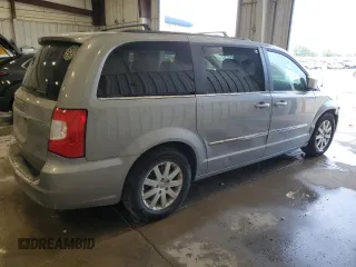 2014 Chrysler Town & Country Touring z VIN 2C4RC1BG5ER133624, wystawiony jako Copart lot #60631225 z przebiegiem 252 765 mil mil oraz Nie do naprawy • Non repairable. Historia ofert i sprzedaży dostępna na DreamBid. Obrazek 3.
