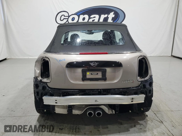 2024 MINI Convertible Cooper S with VIN WMW43DL01R3R79743, listed as a Copart auction lot 81992444 with 20,186 mi miles and Clean title. Bid and sale history available at DreamBid. Image 6.