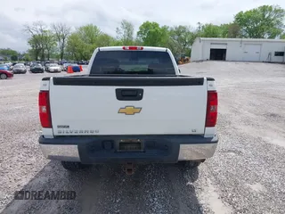 2009 Chevrolet Silverado 1500 LT with VIN 1GCEK290X9Z291310, listed as a IAAI auction lot 42055477 with 154,712 mi miles and . Bid and sale history available at DreamBid. Image 16.