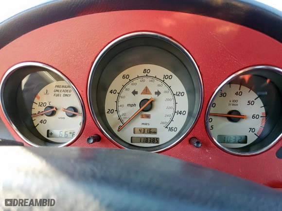 1998 Mercedes-Benz SLK-Class with VIN WDBKK47F7WF058115, listed as a Copart auction lot 46637955 with 118,385 mi miles and Clean Title. Bid and sale history available at carsss.com. Image 9.
