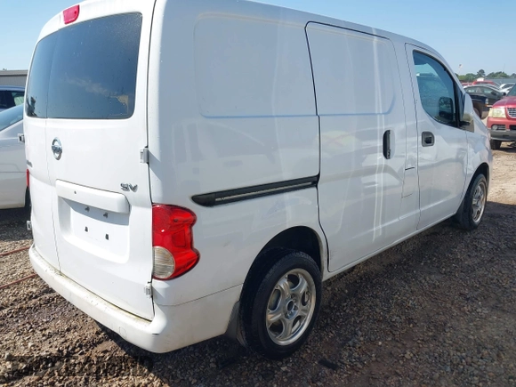 2014 Nissan NV200 S with VIN 3N6CM0KN5EK699973, listed as a IAAI auction lot 42067017 with 162,958 mi miles and . Bid and sale history available at DreamBid. Image 4.