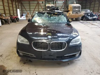 2013 BMW 7 Series 750i xDrive with VIN WBAYB6C54DC998064, listed as a Copart auction lot 72061024 with 0 mi miles and Non Repairable. Bid and sale history available at carsss.com. Image 5.