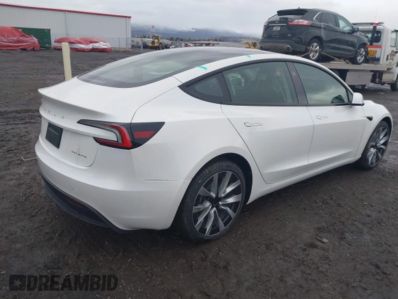 2025 Tesla Model 3 Long Range with VIN 5YJ3E1EB9SF890212, listed as a IAAI auction lot 41671411 with 3 mi miles and . Bid and sale history available at DreamBid. Image 4.