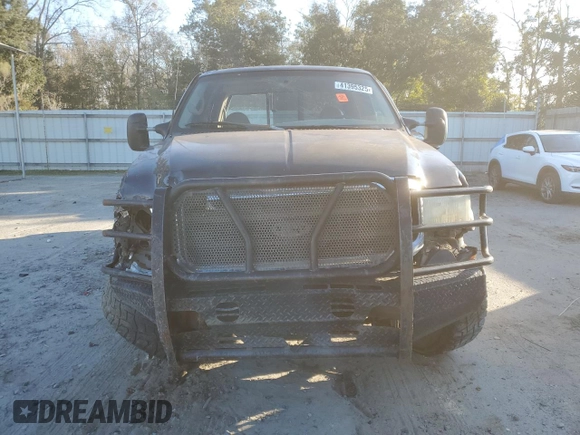 1999 Ford Super Duty F-250 XL with VIN 1FTNW21S4XEE54748, listed as a Copart auction lot 41395325 with 298,200 mi miles and Salvage Title. Bid and sale history available at carsss.com. Image 5.