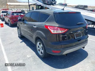 2013 Ford Escape SE z VIN 1FMCU0GX5DUA13261, wystawiony jako IAAI lot #42548111 z przebiegiem 183 037 mil mil oraz . Historia ofert i sprzedaży dostępna na DreamBid. Obrazek 3.